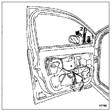 Coulisse de montant fixe de porte avant 