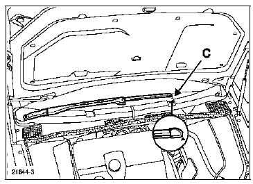 Reposer le bras d'essuie-vitre droit sur le repère du