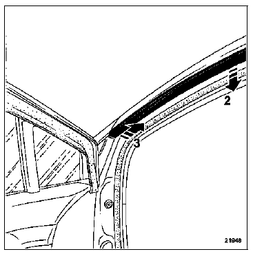 Déclipper l'enjoliveur (2).