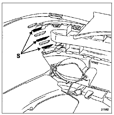 IMPORTANT : afin de renforcer la tenue du bourrelet